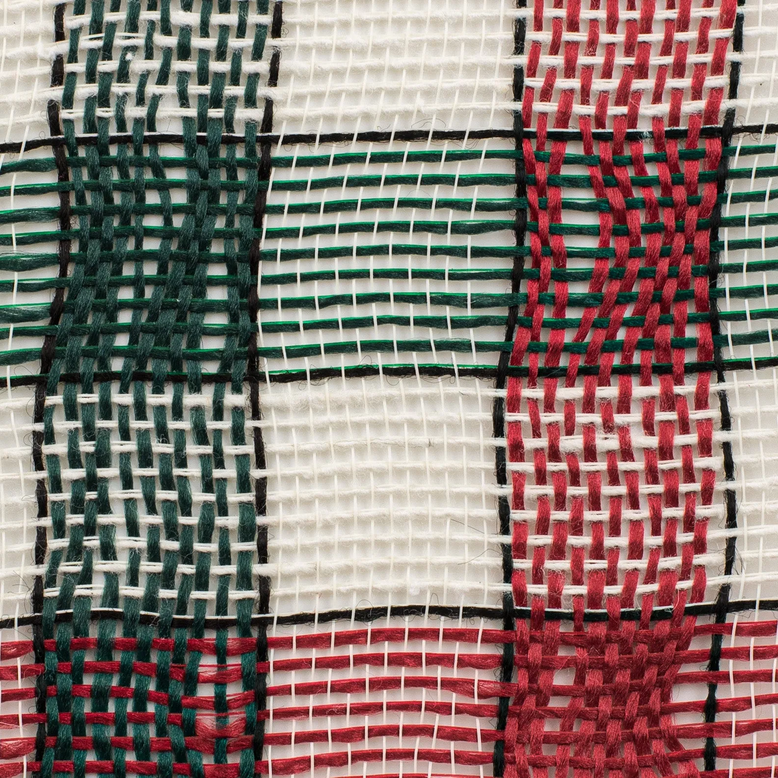 10" Check Plaid Mesh: Hunter Green, Ivory, Red