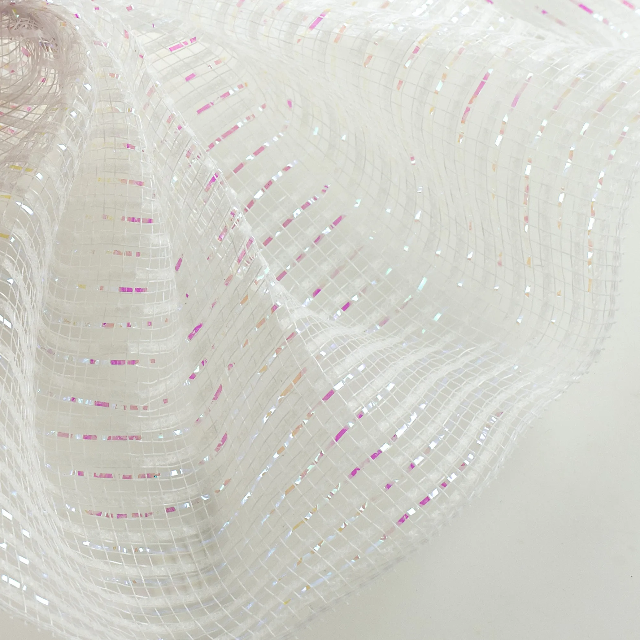 10" Metallic Breeze Mesh: Iridescent White