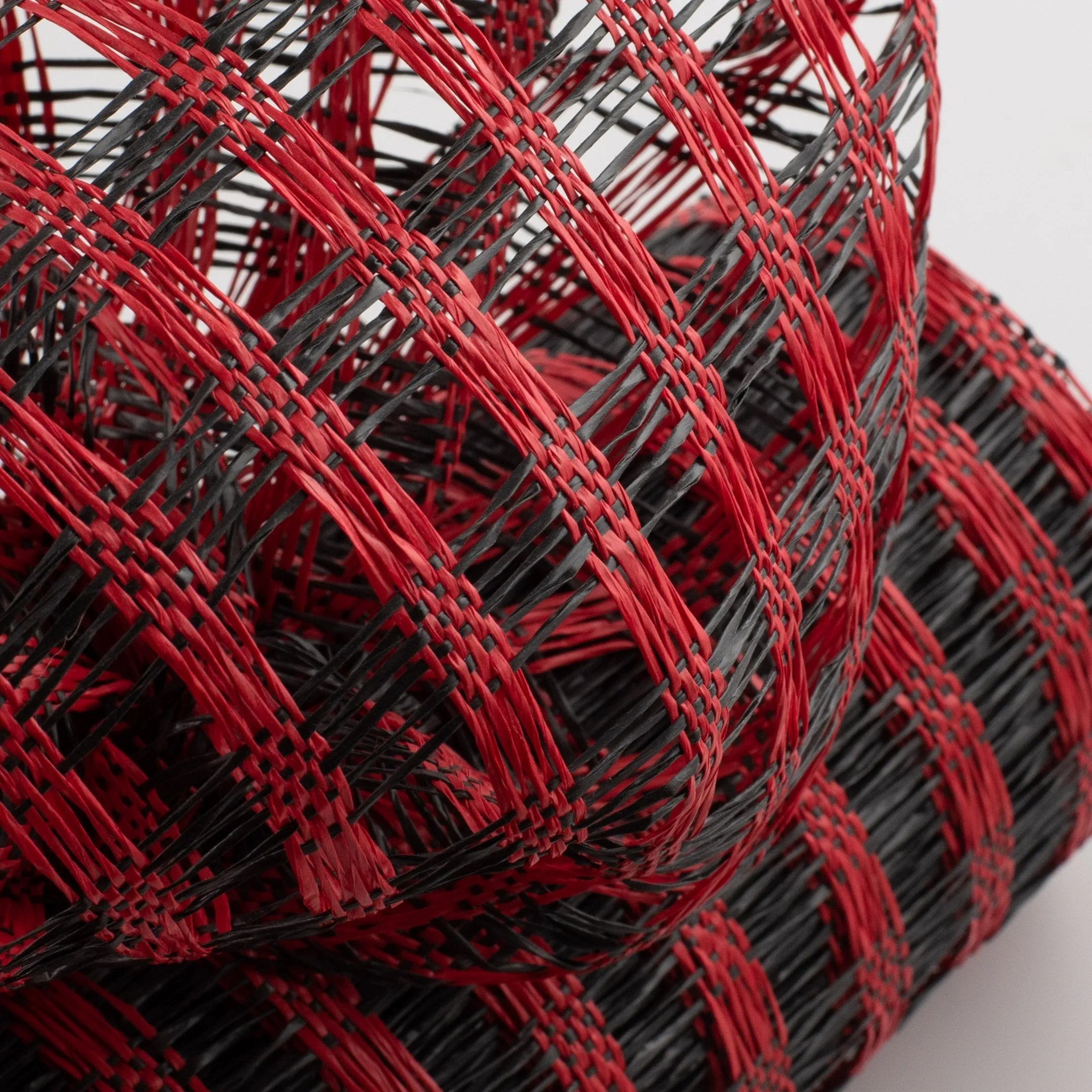 10" Poly Burlap Check Mesh: Black & Red