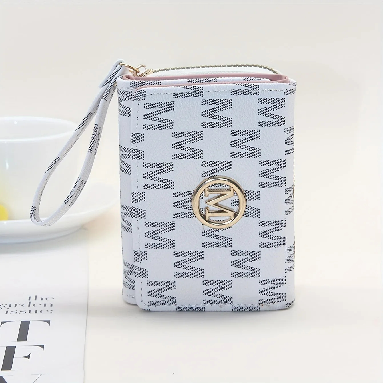 Classic Designer Letter Print Tri-fold Ladies Wallet, Casual Style, Women's Fashion Credit Card Holder