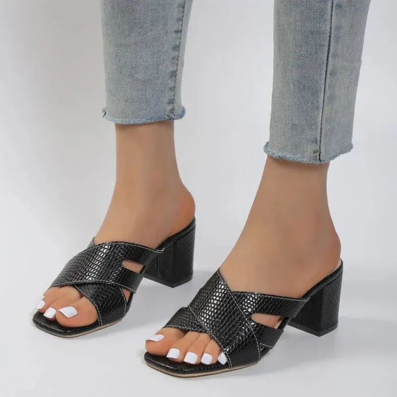 COBRA CRISSCROSS HEEL