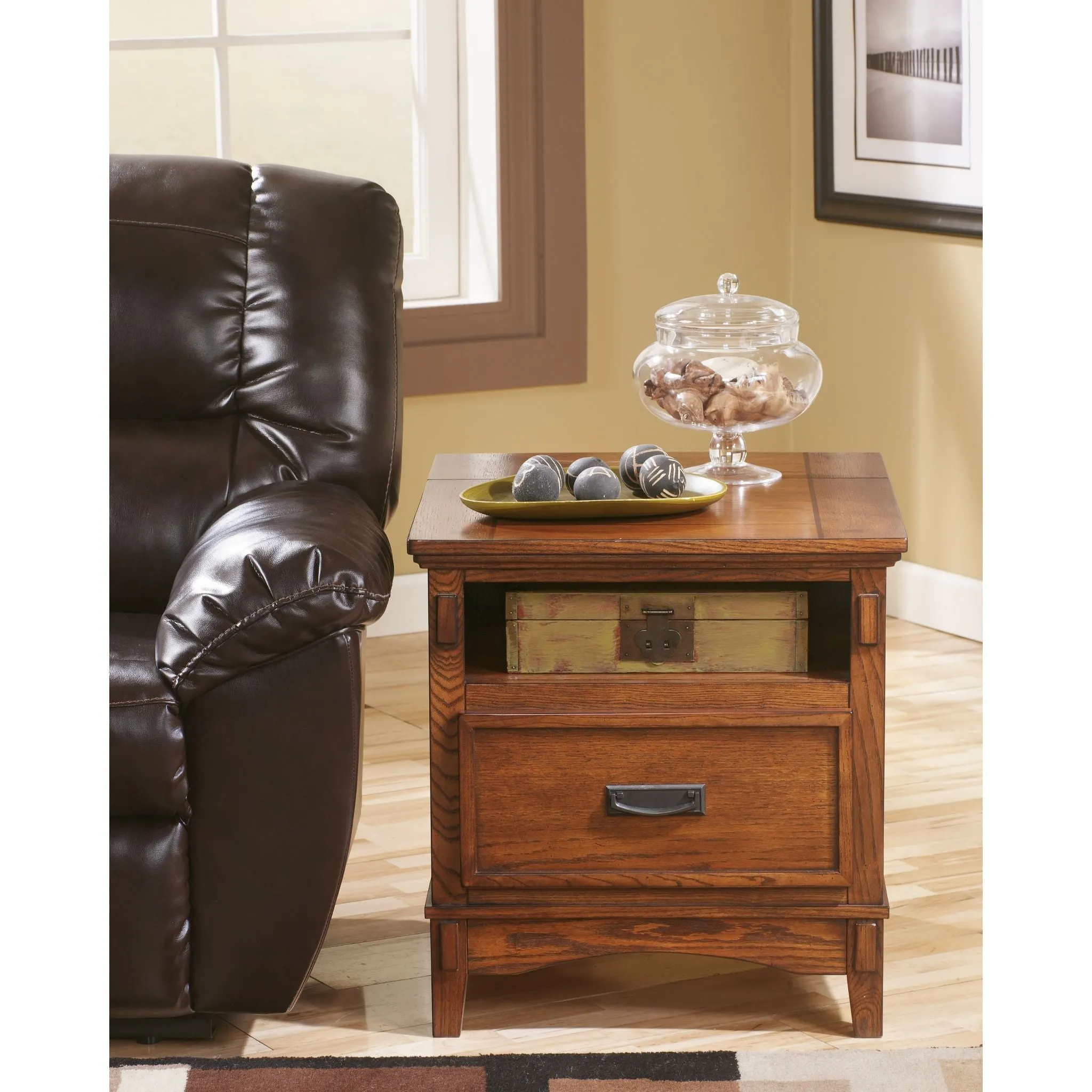 Cross Island Rectangle End Table