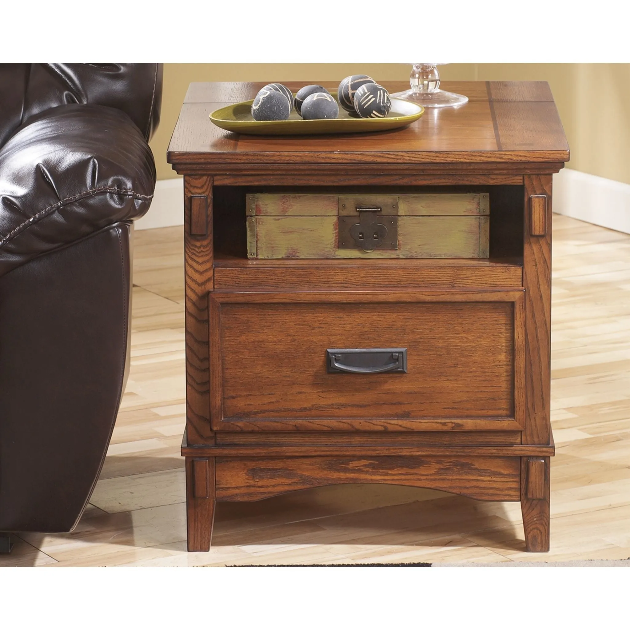 Cross Island Rectangle End Table