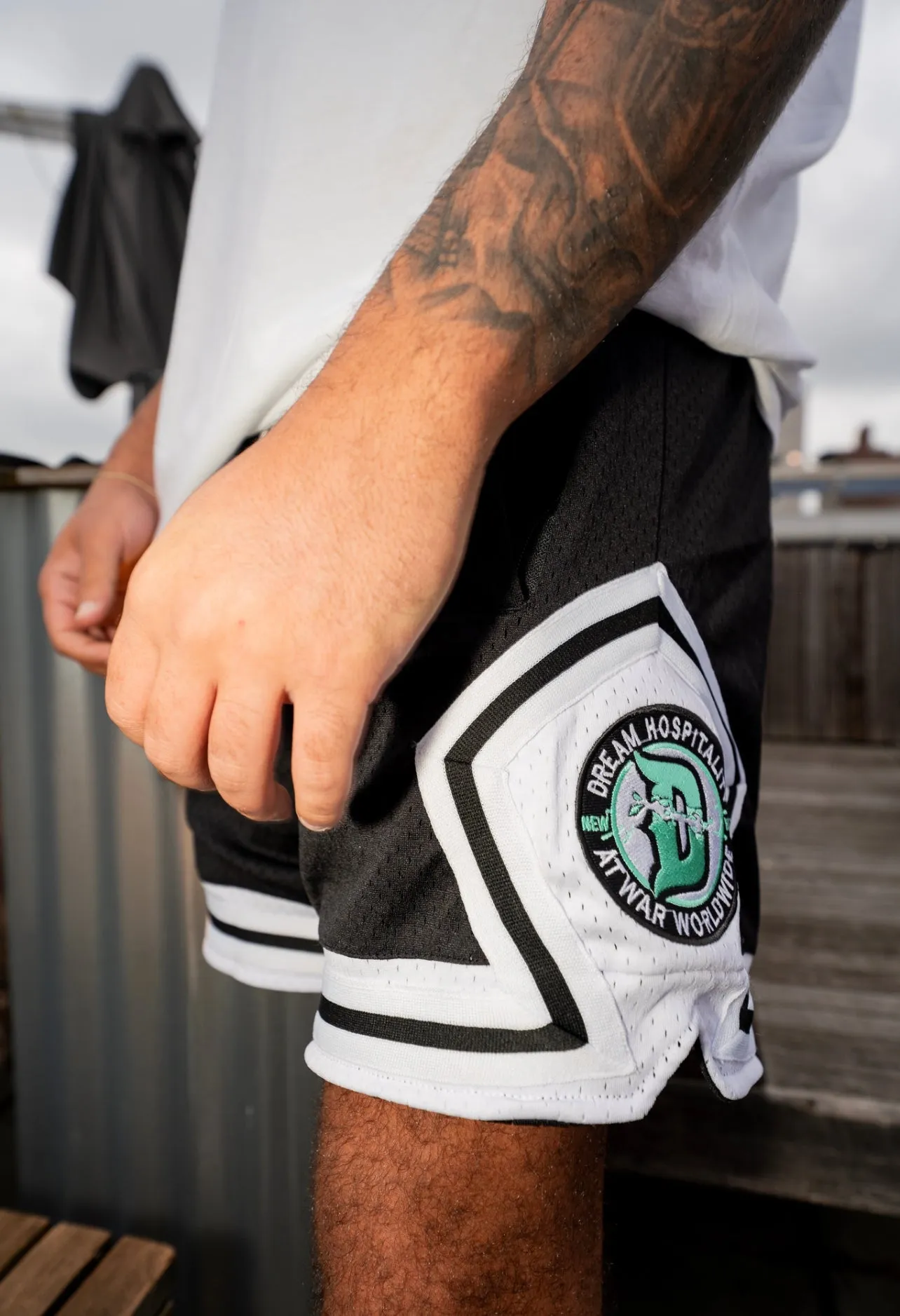 Dream Mesh Basketball Shorts (BLACK)