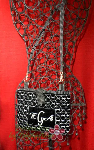 FOXY LADY Tablet Carrier Bag In The Hoop Digital Download