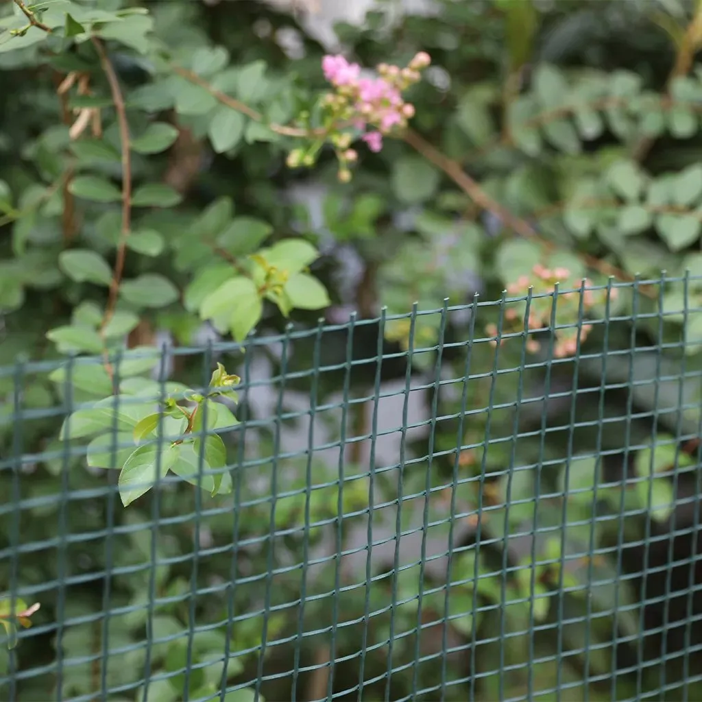 Gardman 19mm Garden & Plant Mesh - Green (5m x 1m)