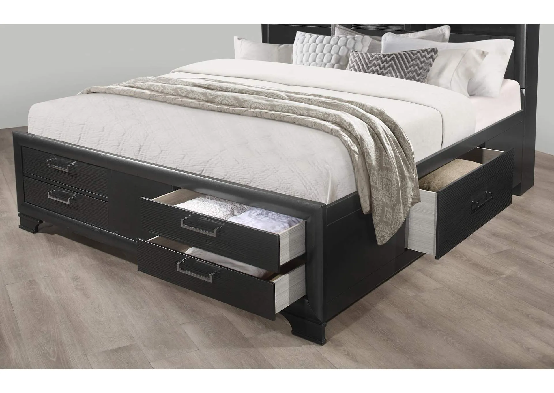 Grey Jordyn King Bed