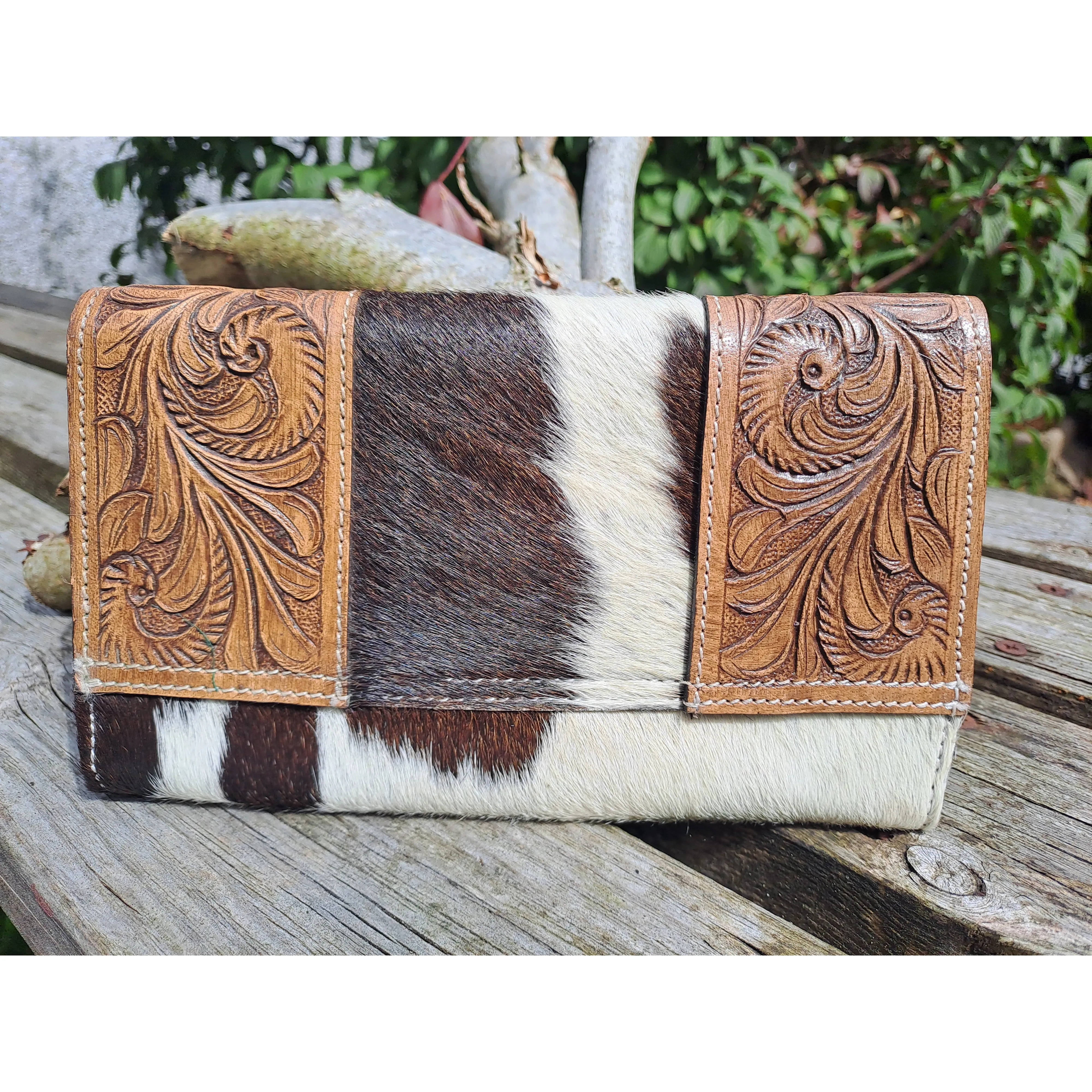Handmade Boho Hair on Hide Wallet|Waled Boho wedi wneud â llaw