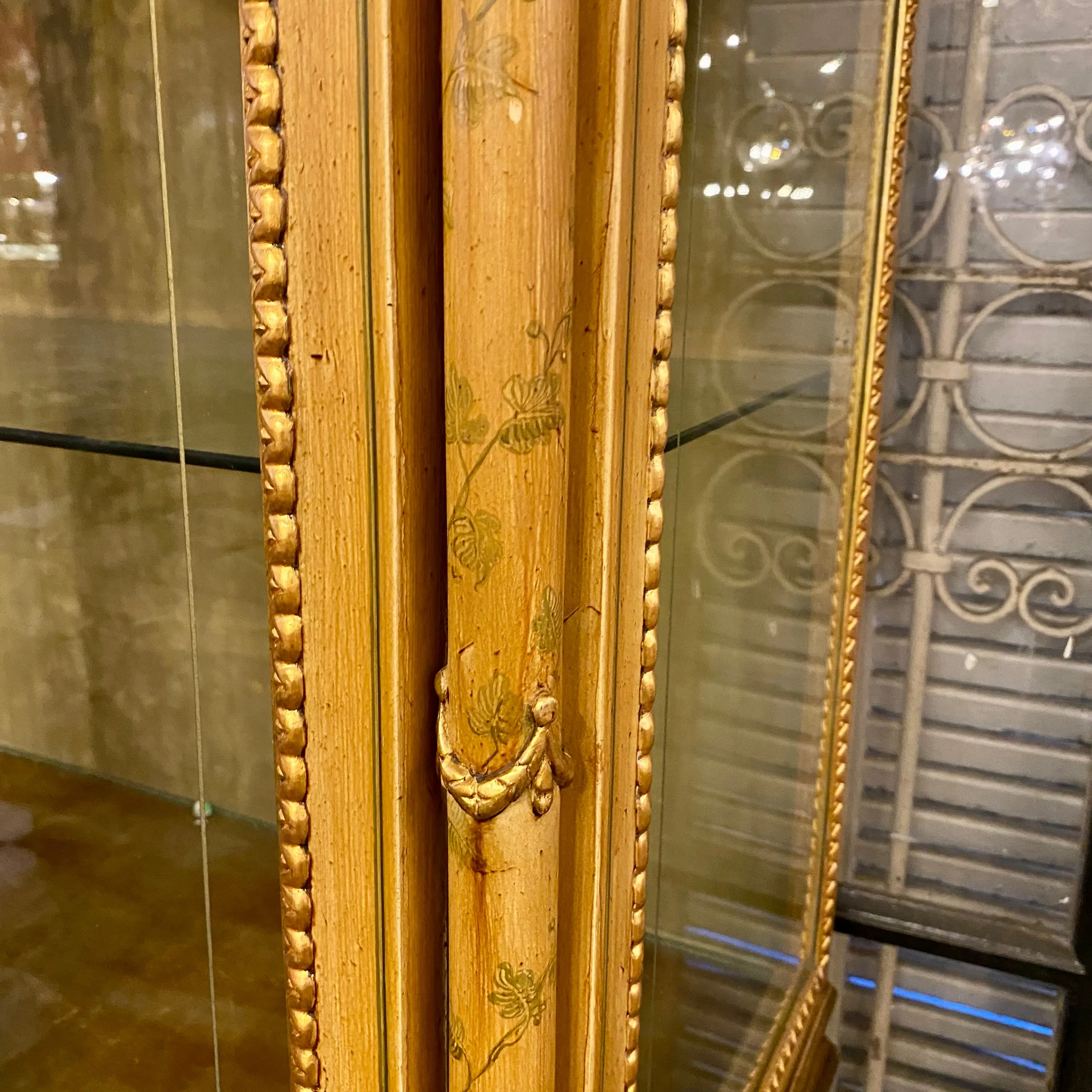 Magnificent Empire Display Cabinet
