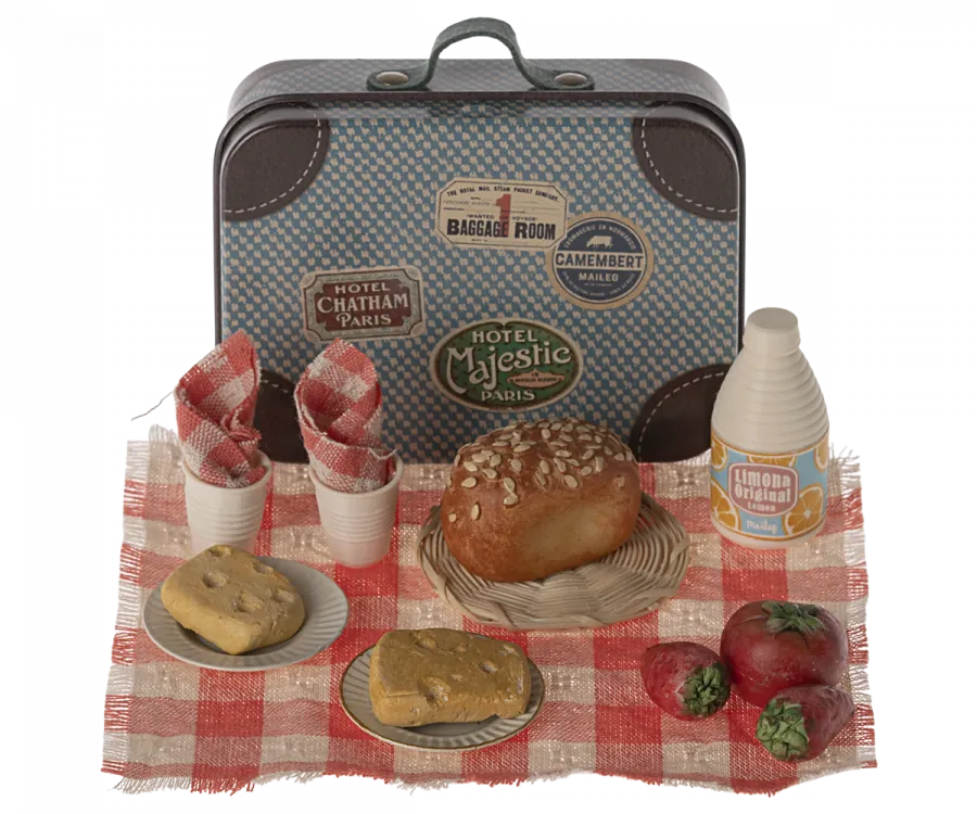 Maileg Picnic Set in Suitcase for Mouse dolls