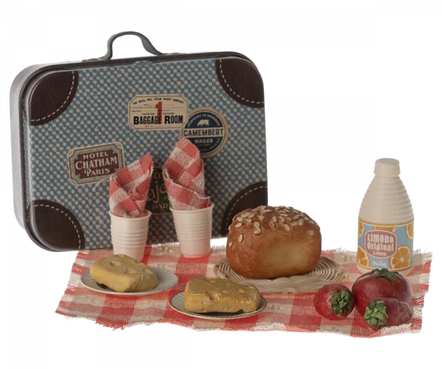 Maileg Picnic Set in Suitcase for Mouse dolls