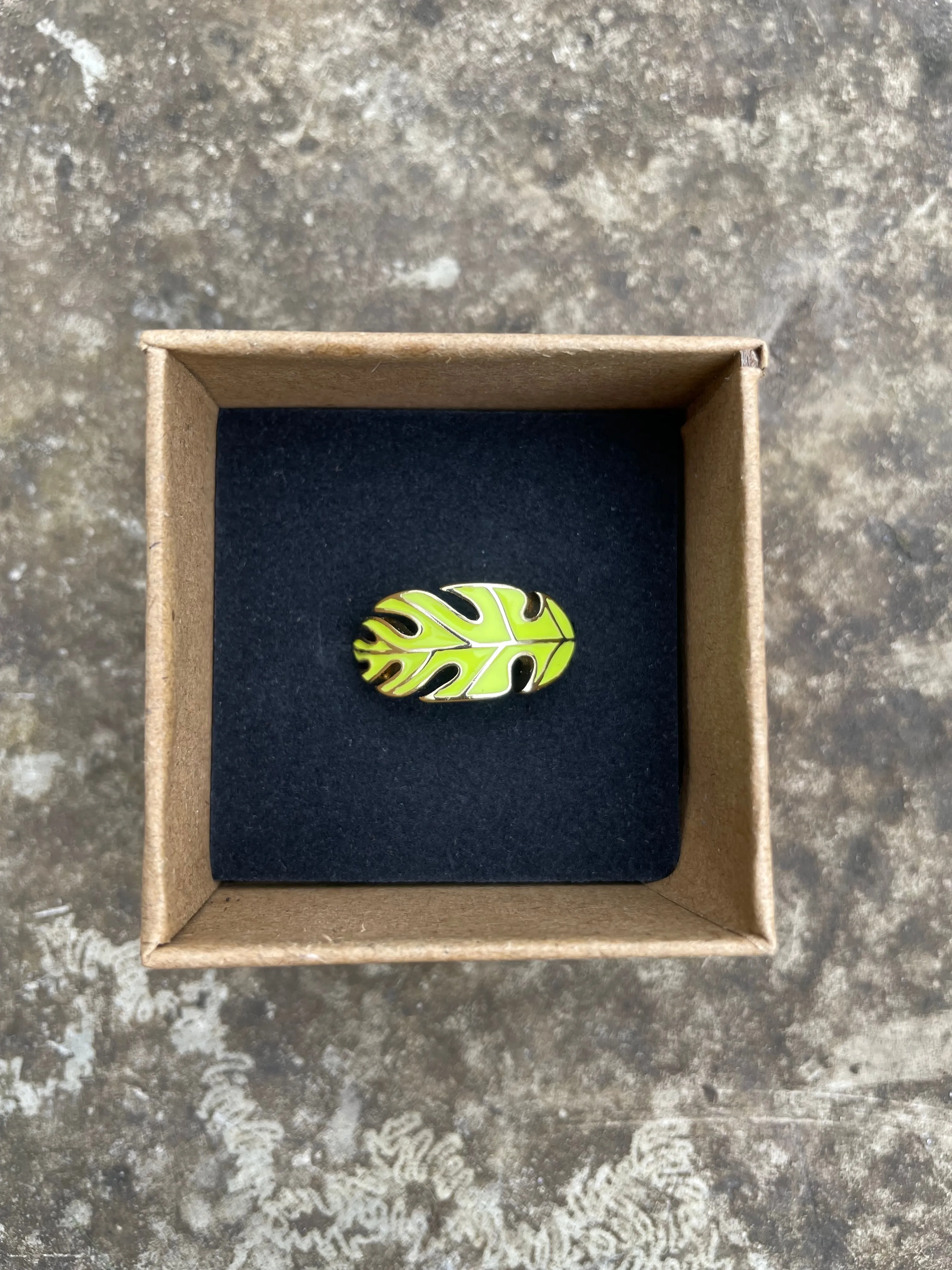 Monstera Leaf Ring