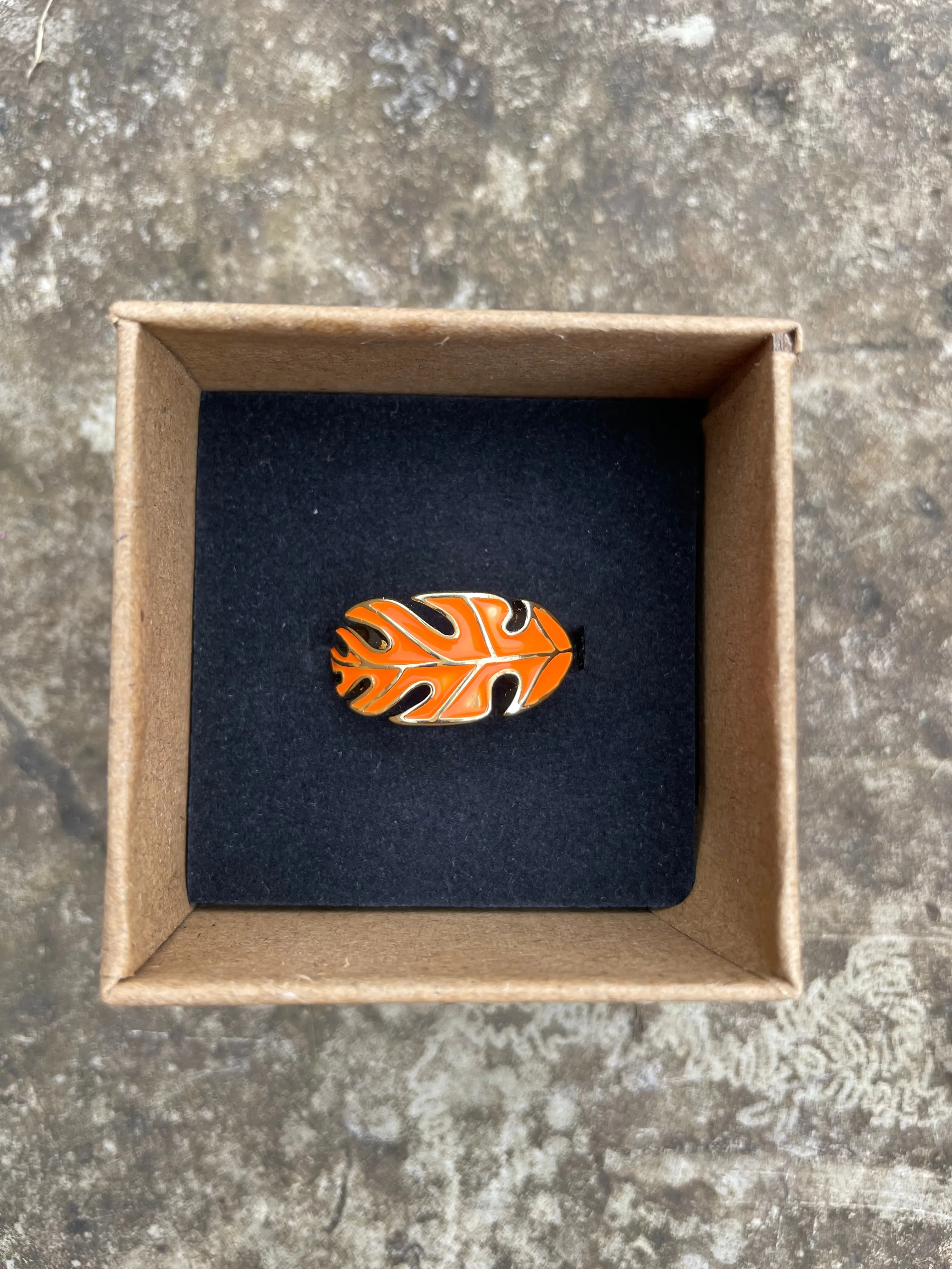 Monstera Leaf Ring