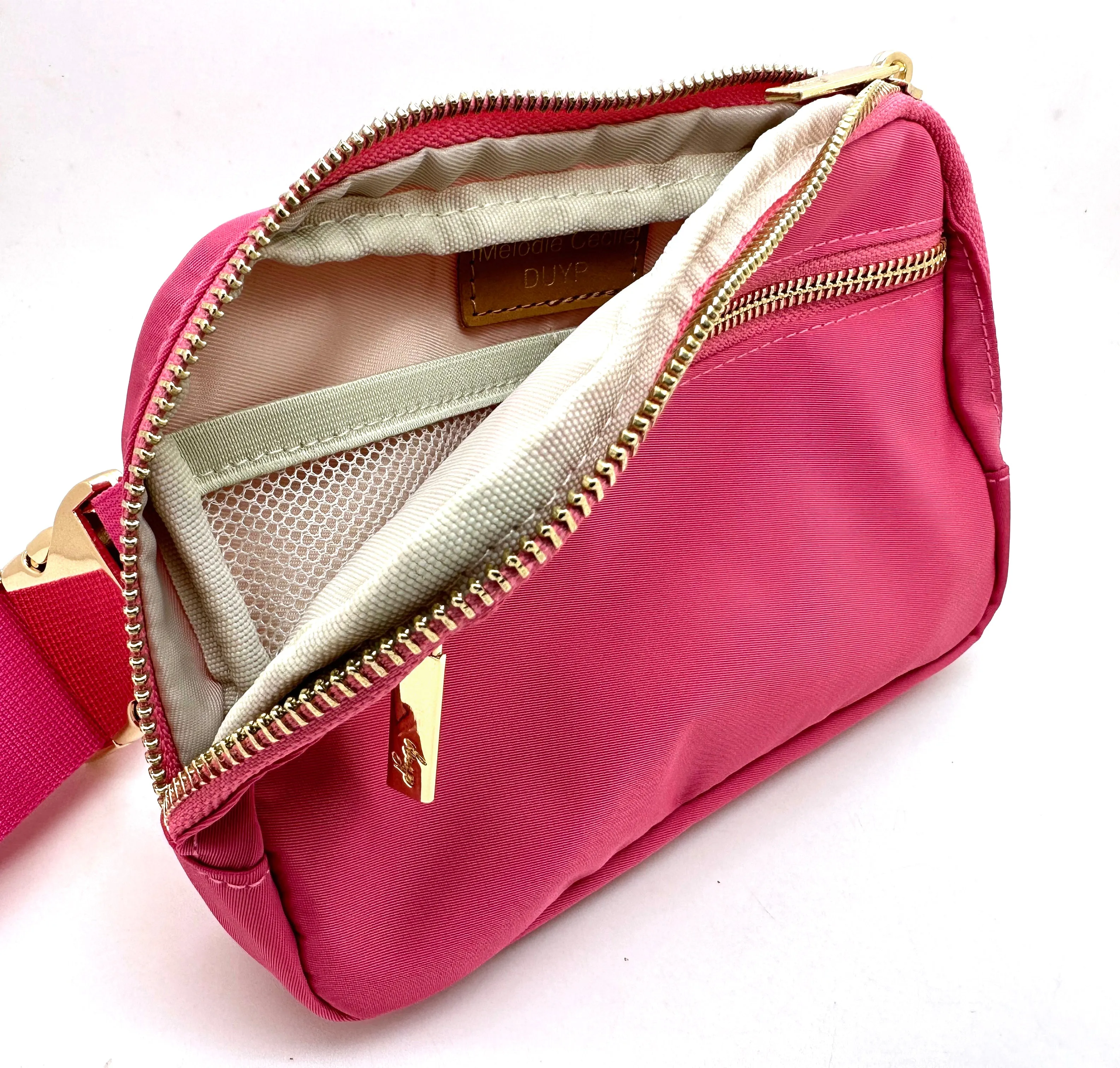 OUTLET "On the Move" bag - Premium Nylon Fanny Pack - PINK
