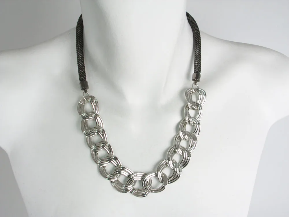 Ribbon Chain Mesh Necklace