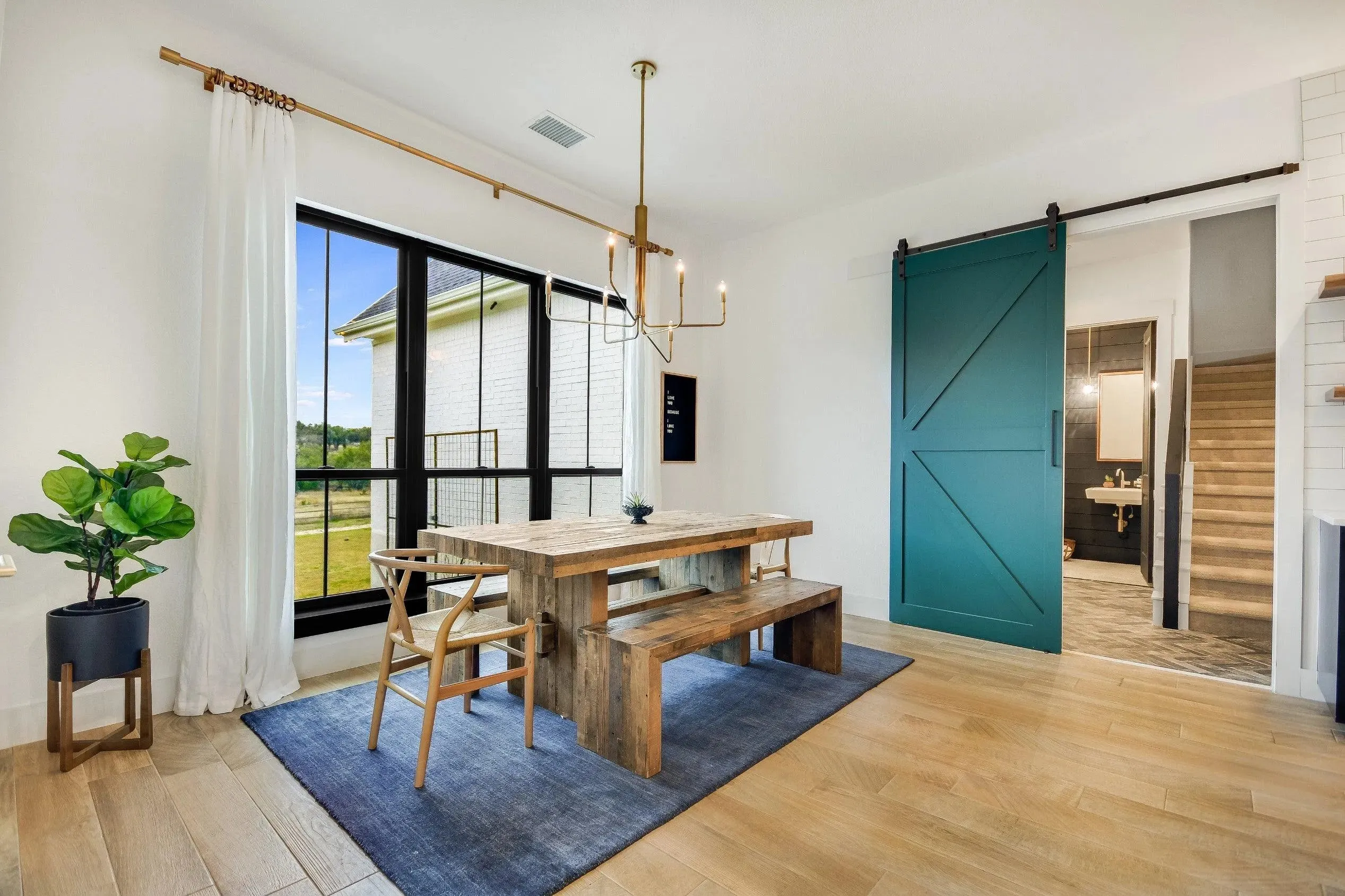 Spacious 2,686 sq ft Family Home with Bonus Room