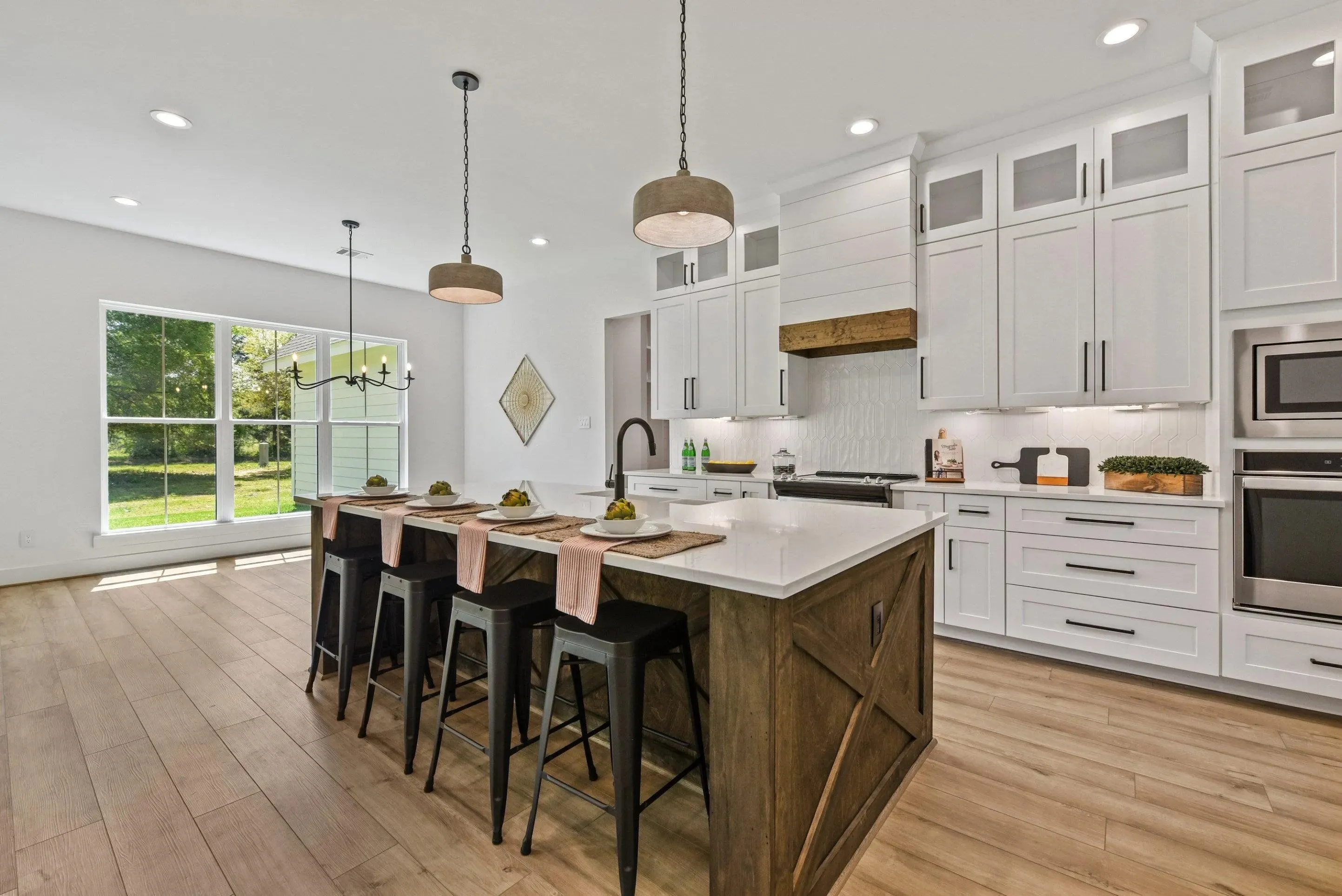 Spacious 2,686 sq ft Family Home with Bonus Room
