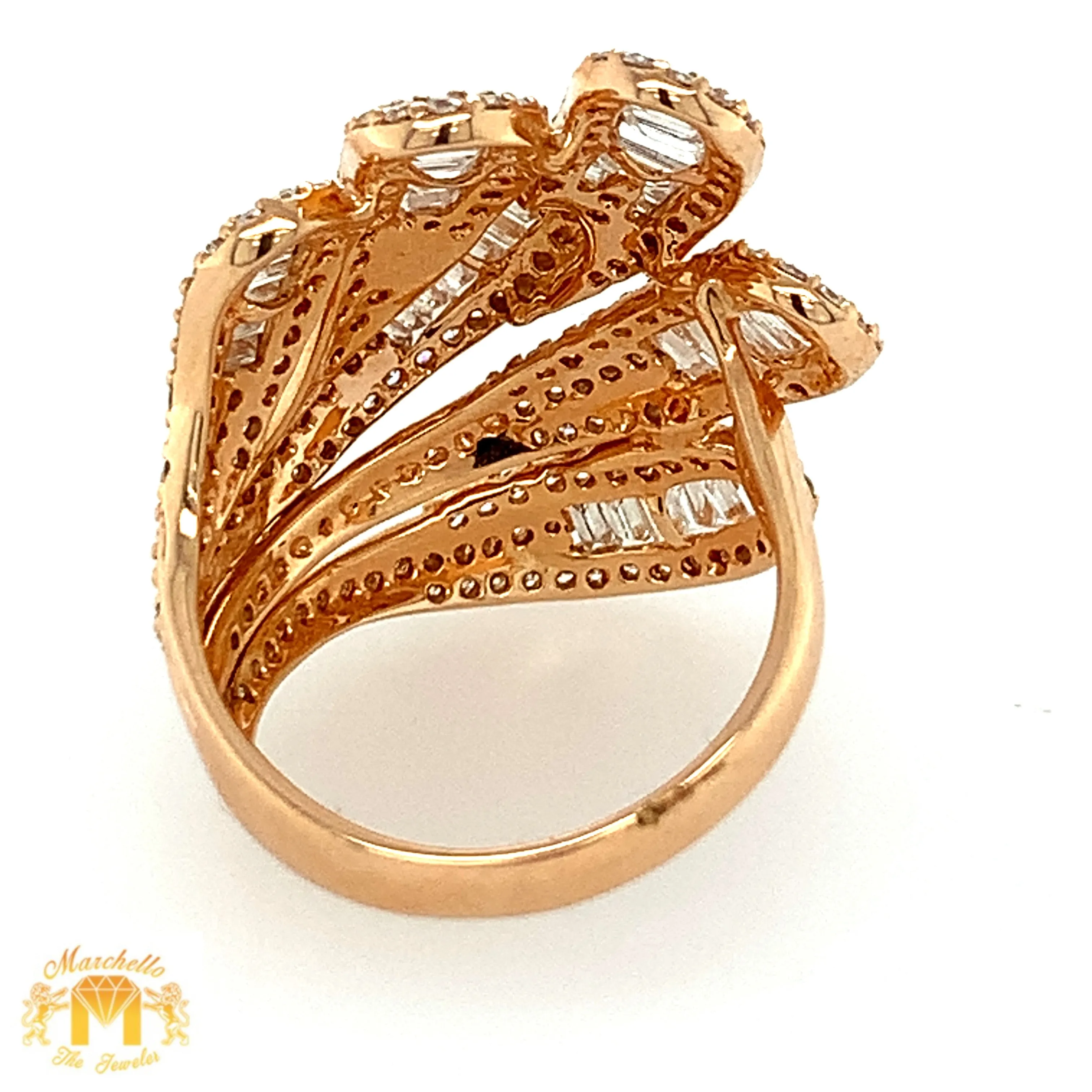 VVS/vs high clarity diamonds set in a 18k Rose Gold Ladies' Feathers Ring (VVS diamonds)