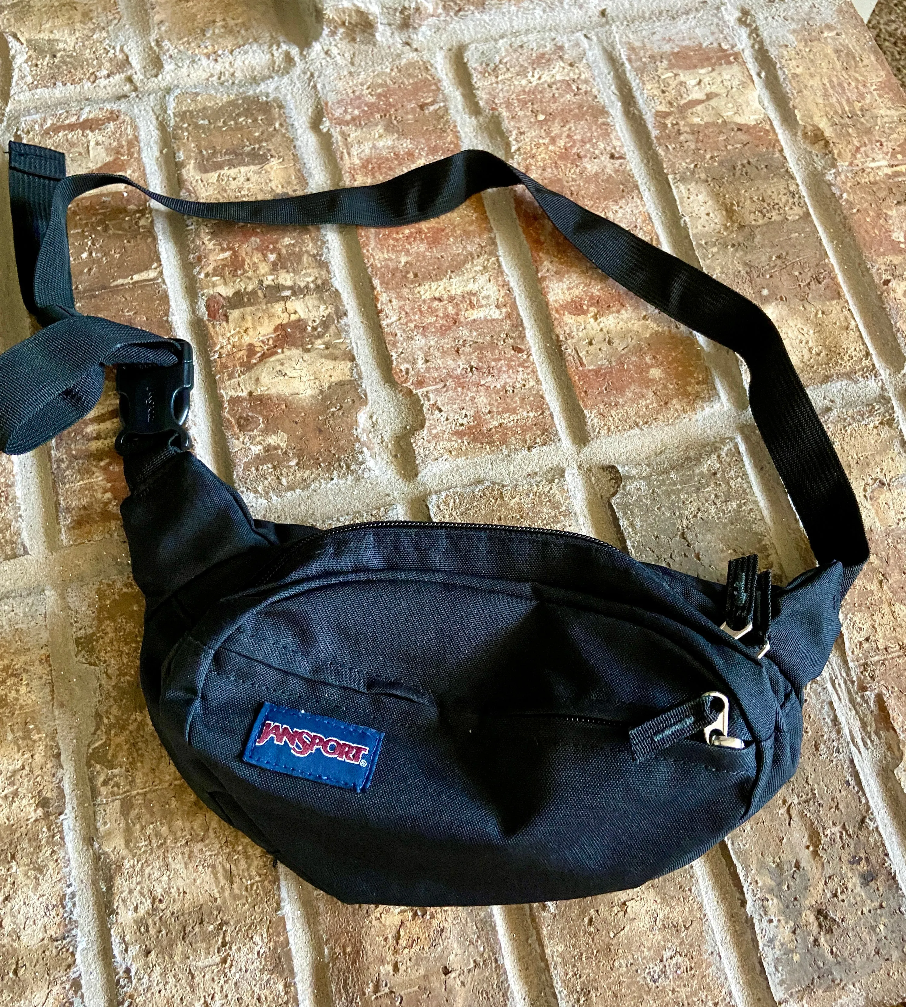 Waist bag